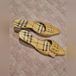 AUTHENTIC BURBERRY Kitten Heels/Mules